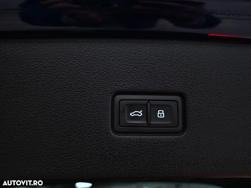 Audi Q8 55 TFSI quattro Tiptronic - 32