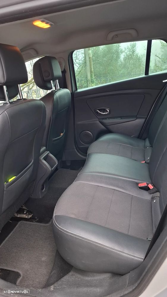 Renault Mégane Sport Tourer 1.5 dCi GT Line SS - 15