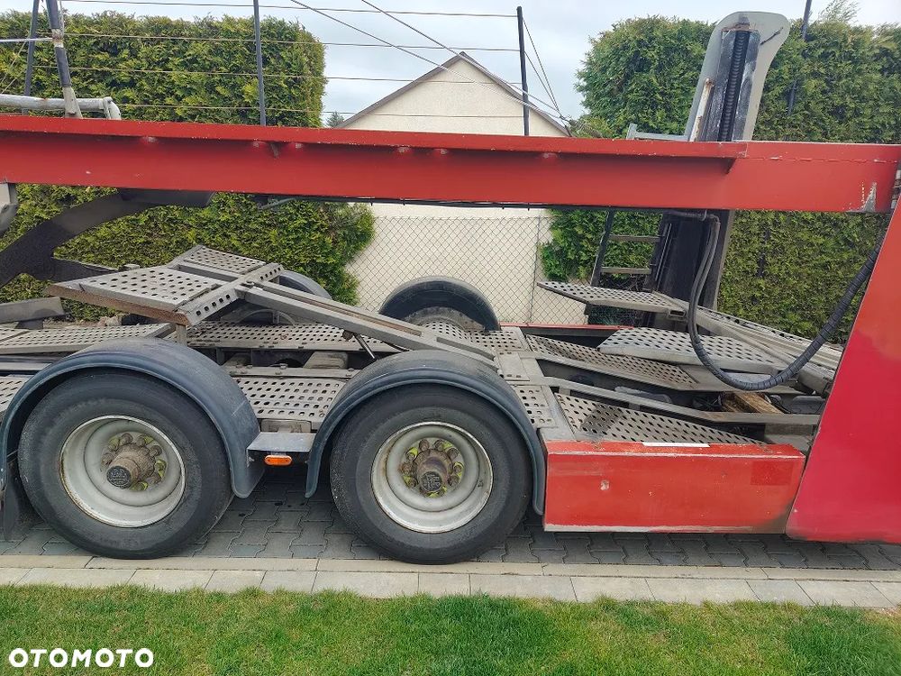 Mercedes-Benz - 5