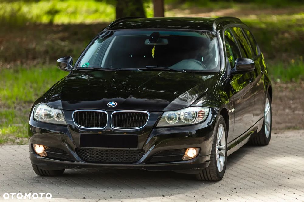 BMW Seria 3 318d DPF Edition Sport - 2