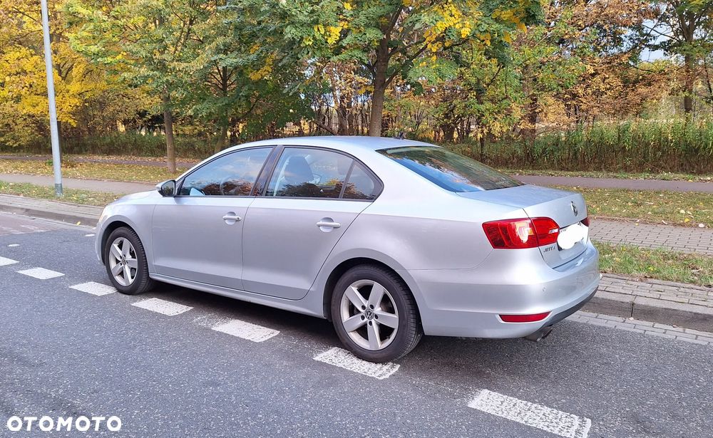 Volkswagen Jetta 1.4 TSI Comfortline - 5