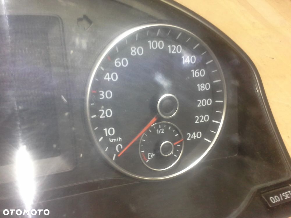 Volkswagen Jetta III 1K2 A5 1.6 TDi zestaw startowy komputer 03L906023B  5WP42899AA - 13