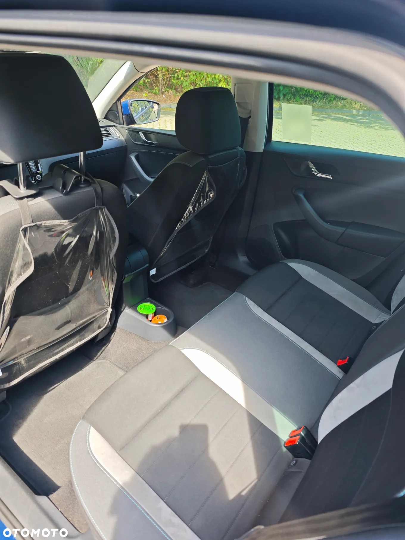 Skoda RAPID 1.4 TSI Joy DSG - 9