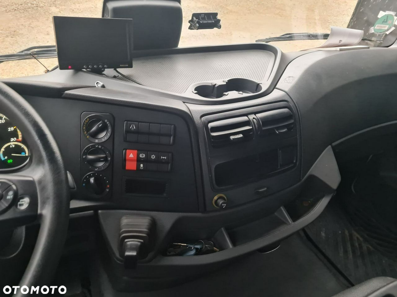 Mercedes-Benz atego - 19