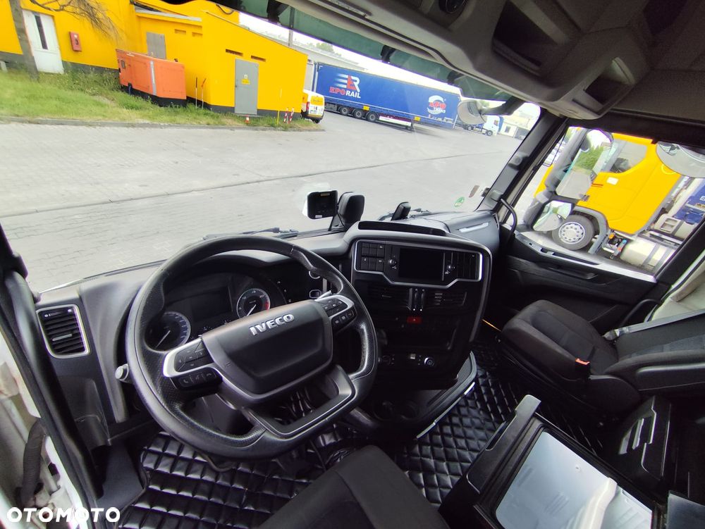 Iveco S-Way LNG Low Deck - 3