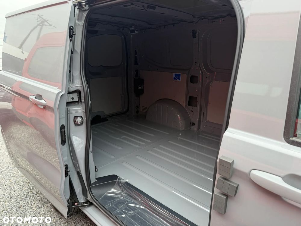 Volkswagen Transporter T7 - 13