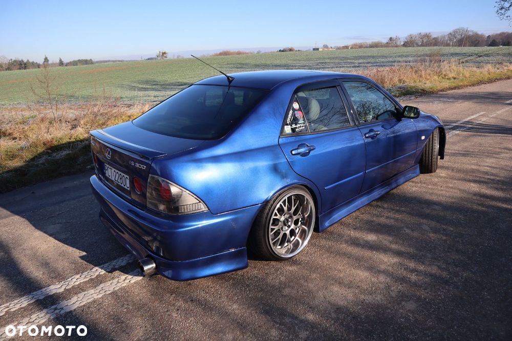 Lexus IS - 19