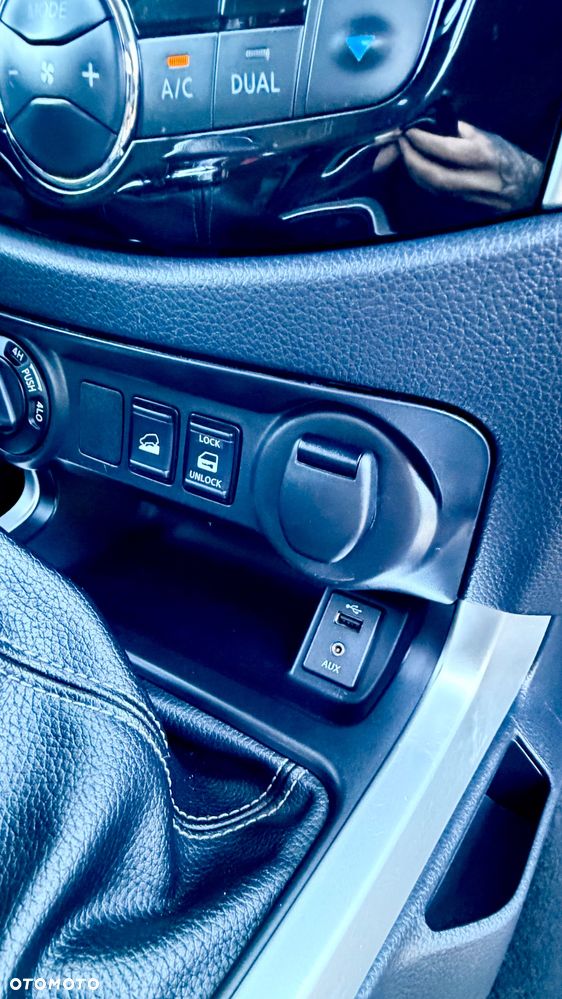 Nissan Navara - 25