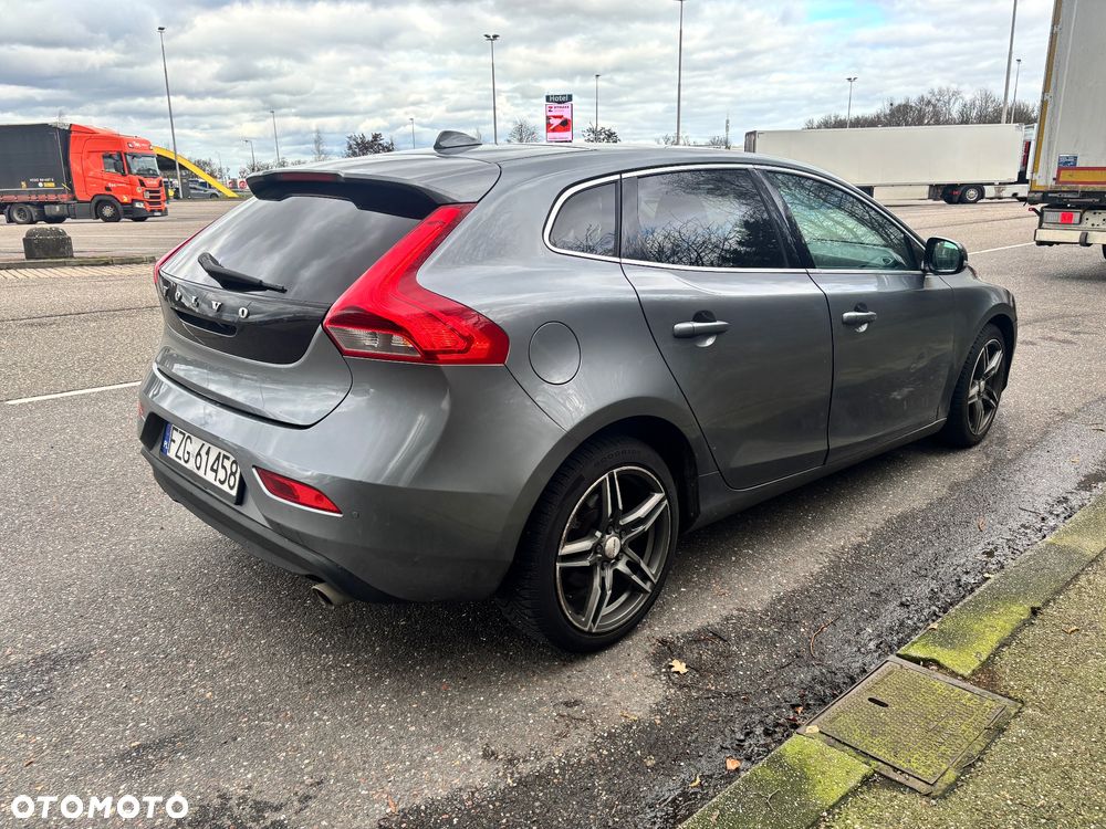 Volvo V40 D4 Drive-E Momentum - 7