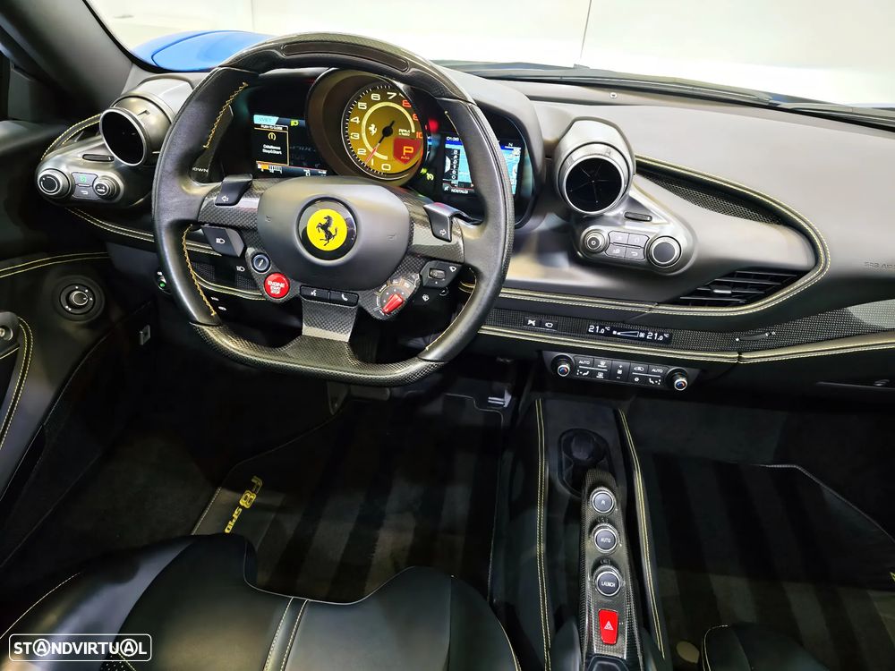 Ferrari F8 Tributo - 8