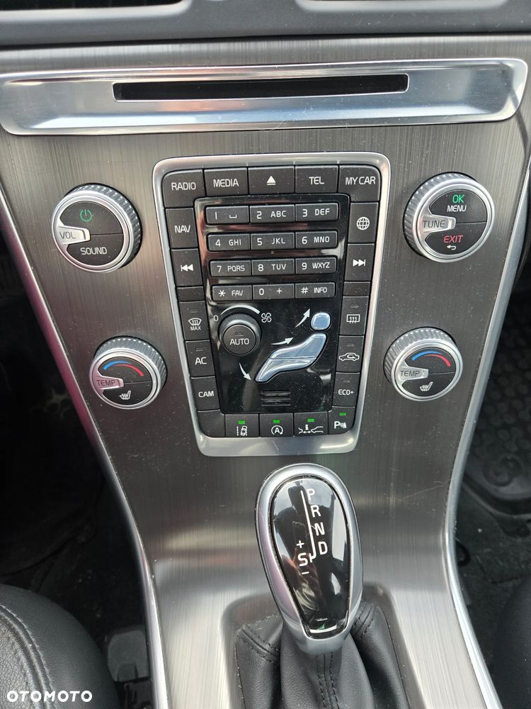 Volvo XC 60 D4 Geartronic Summum - 30