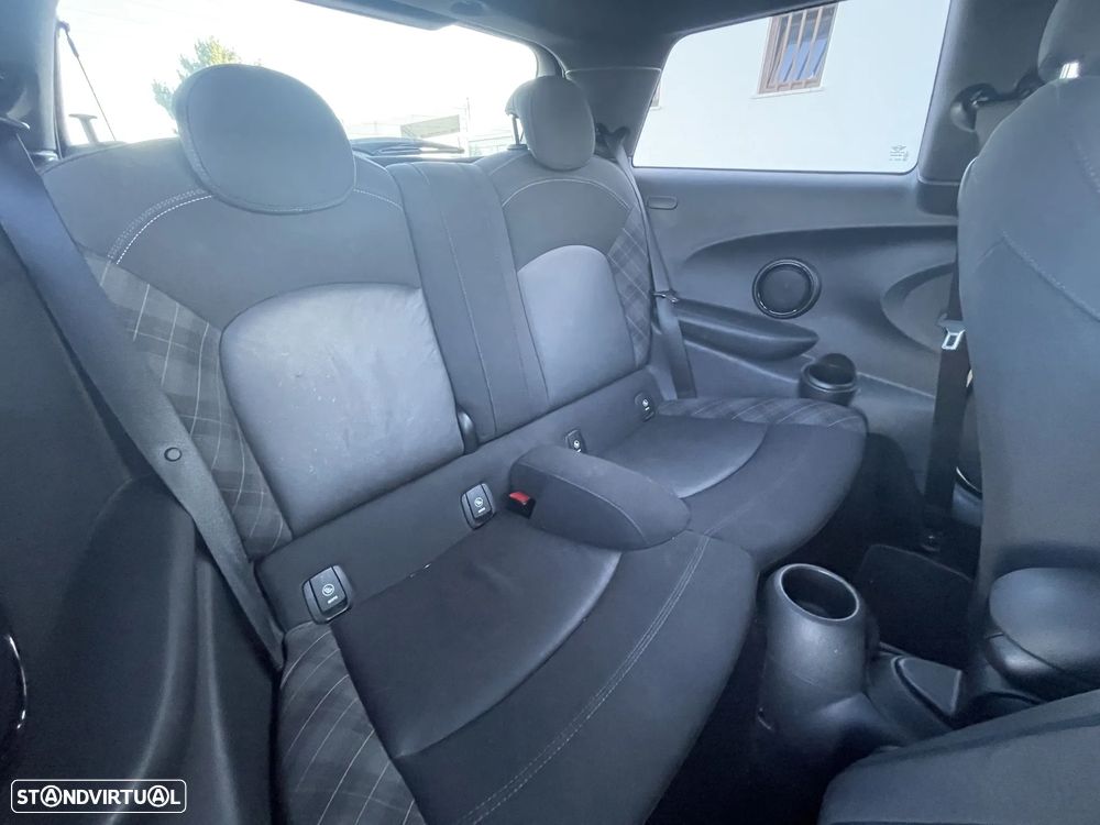 MINI 3 Portas One - 7