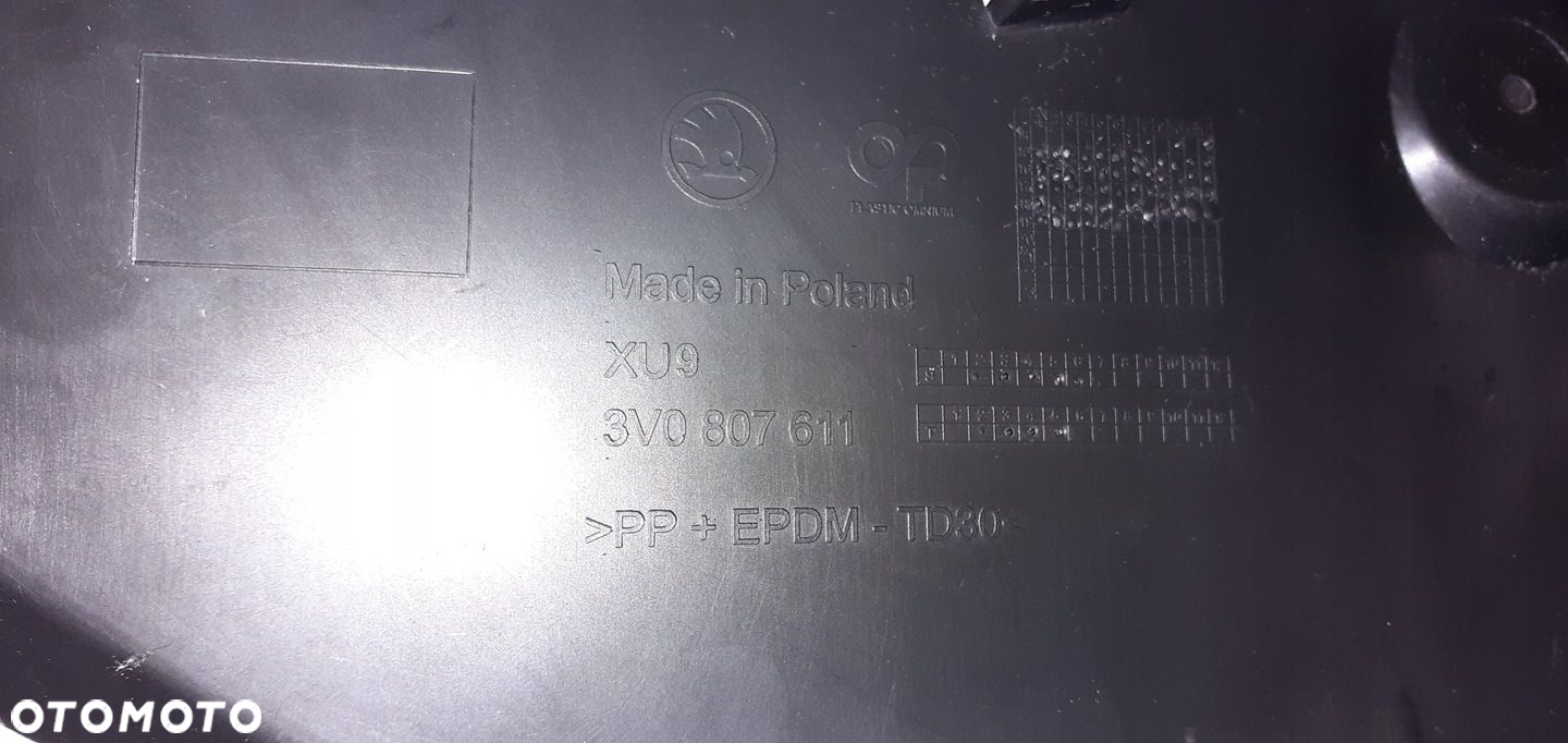 SKODA SUPERB III 3V0 OSŁONA PŁYTA POD ZDERZAK NOWA 3V0807611 - 4
