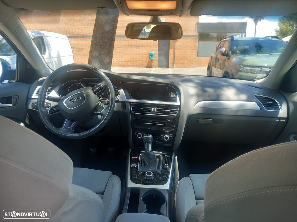 Audi A4 Avant 2.0 TDI DPF Ambiente - 2