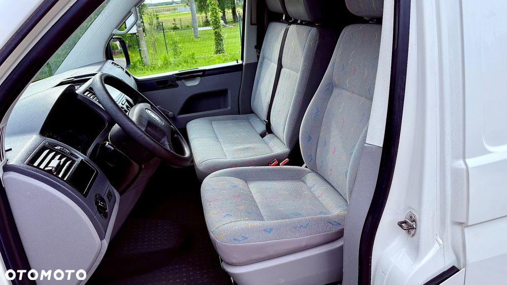 Volkswagen TRANSPORTER T5 1.9TDI - 21