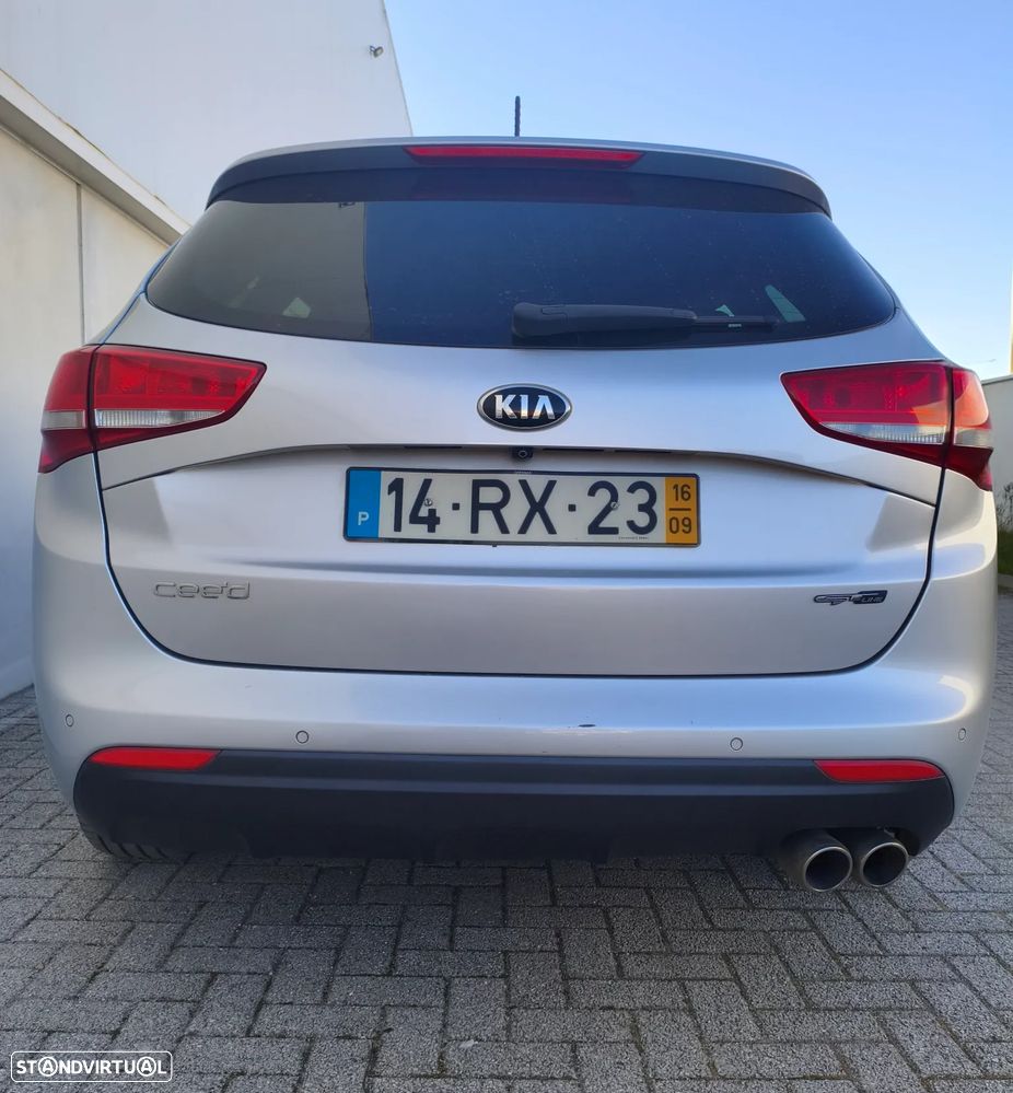 Kia Ceed SW 1.6 CRDi GT Line 7DCT - 6