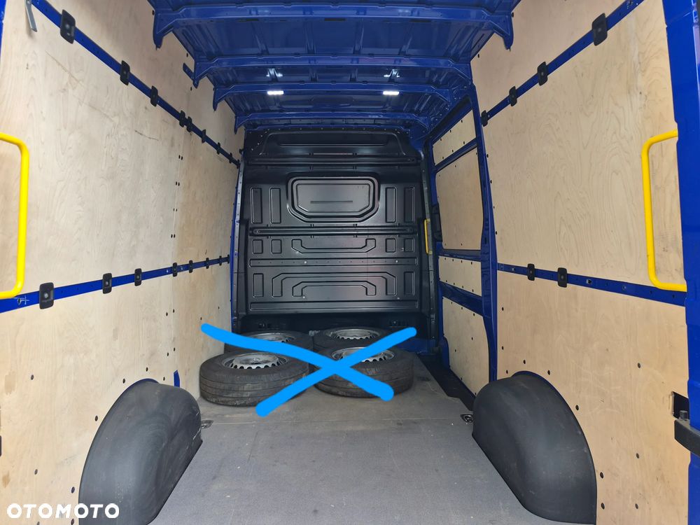 Volkswagen CRAFTER SYN1E BLASZAK - 14