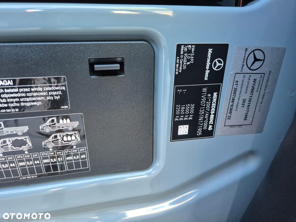Mercedes-Benz Sprinter - 36