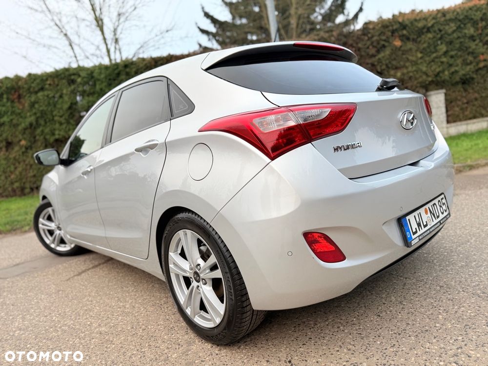 Hyundai i30 1.4 Comfort EU5 - 18