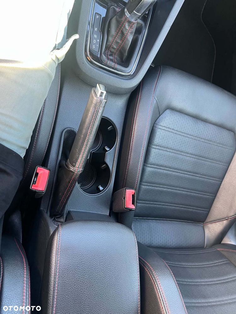 Volkswagen Jetta - 9