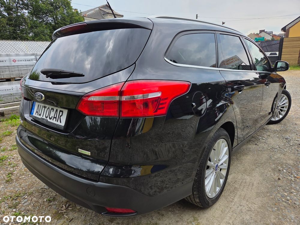 Ford Focus 1.0 EcoBoost Titanium - 12