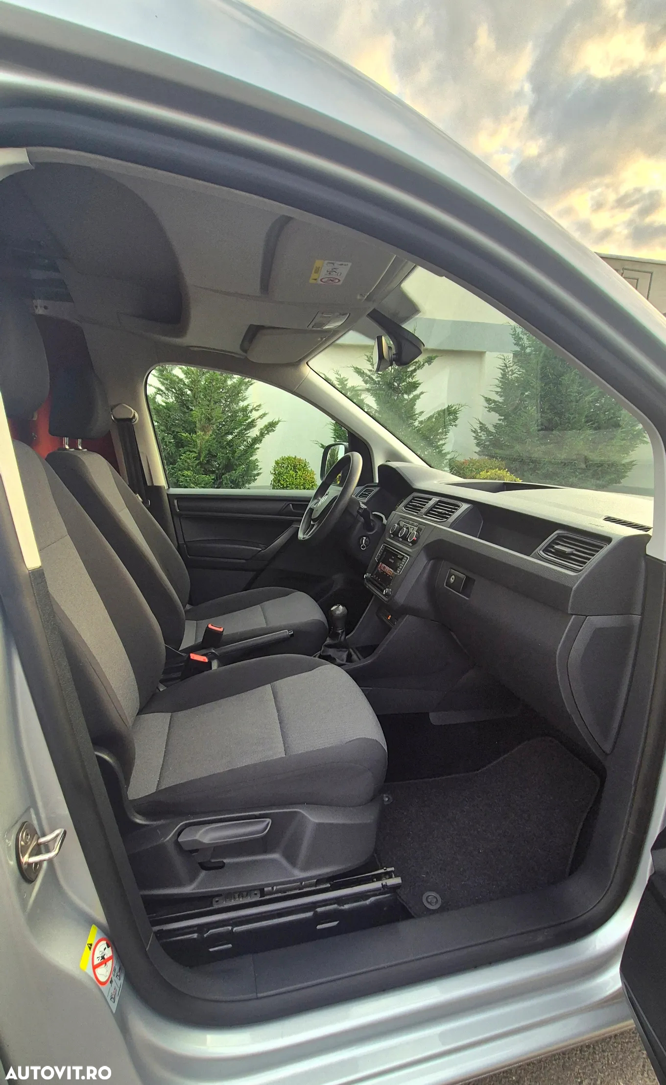 Volkswagen Caddy - 3