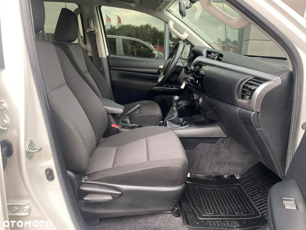 Toyota Hilux - 19