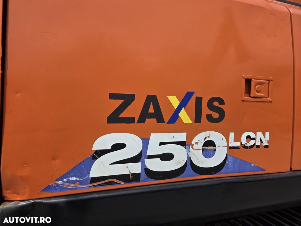 Hitachi ZX250, 6.535h, cupa NOUA 1,55mc, Masa 27,2tone, 2018, INGUST latime 2,99m, adancime sapare 7m, consum mediu 12,6l/h, lant 80% ok doar 620h deplasare, camera spate si laterale, inst picon, inst rotire, Isuzu 173CP, posibil leaasing-PROMOTIE 89.900 EUR - 12