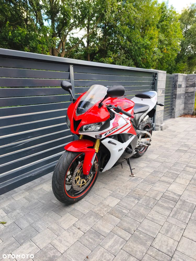 Honda CBR - 18