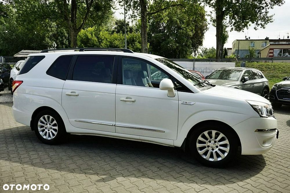 SsangYong/KGM Rodius - 12