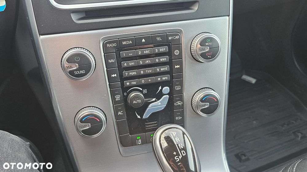Volvo V60 T5 Kinetic - 22