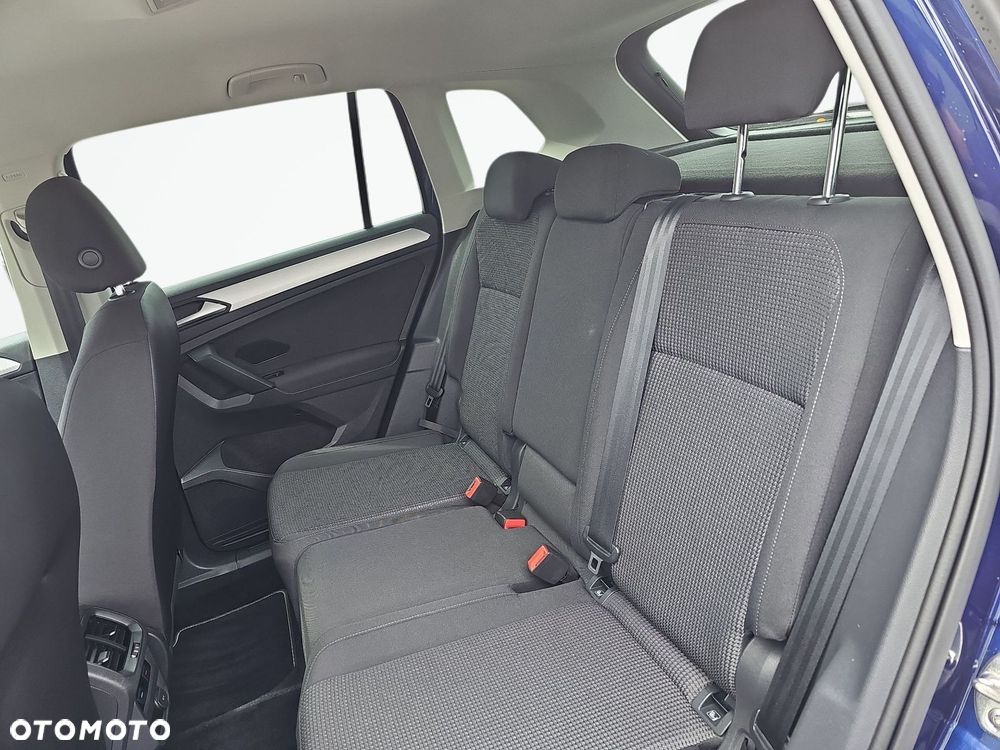 Volkswagen Tiguan - 22