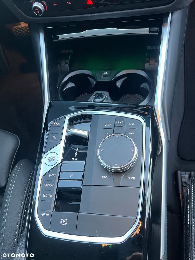 BMW Seria 3 320d xDrive Sport Line Shadow sport - 30