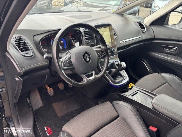 Renault Scénic - 3