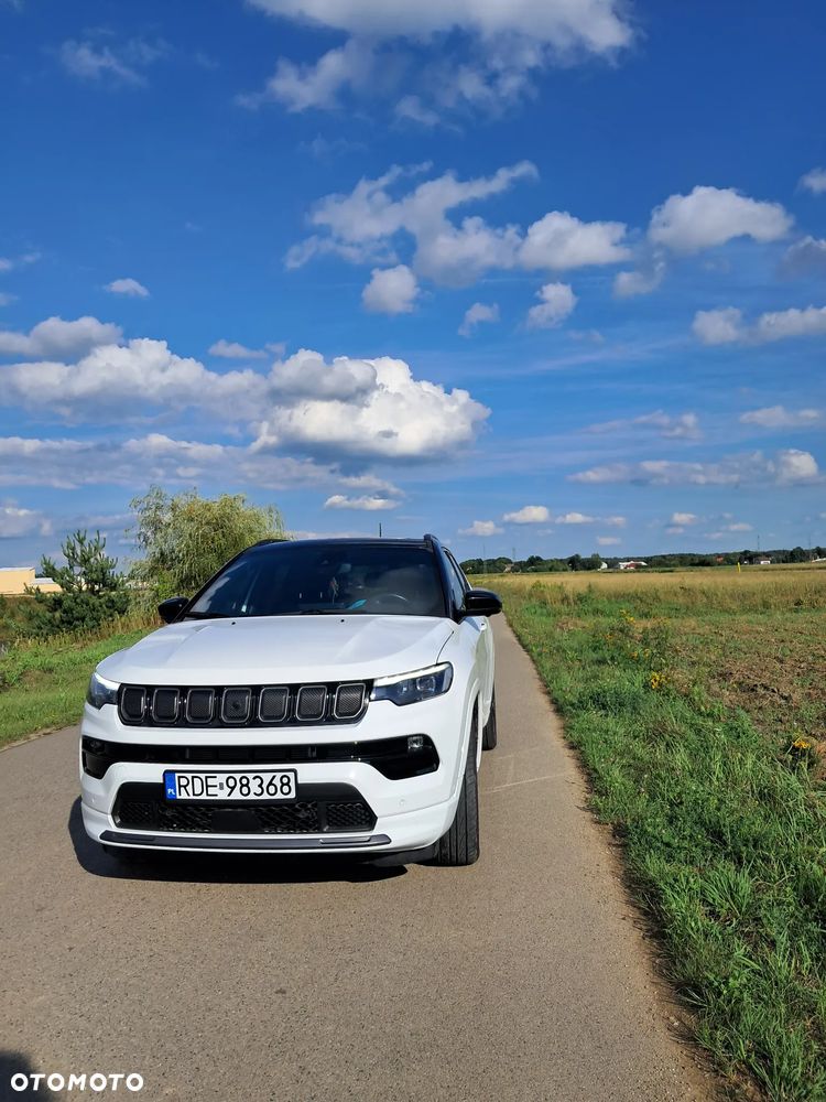 Jeep Compass - 35