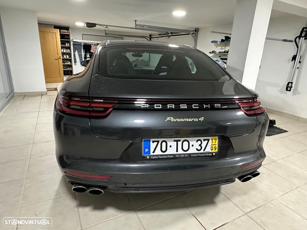 Porsche Panamera - 3