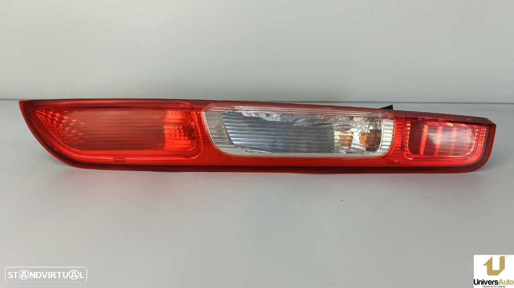 FAROLIM TRASEIRO DIREITO FORD FOCUS BERLINA (CAP) GHIA - 8