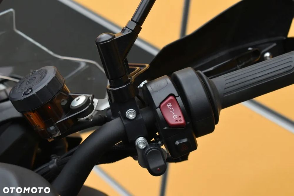 QJMOTOR SRT900SX - 19