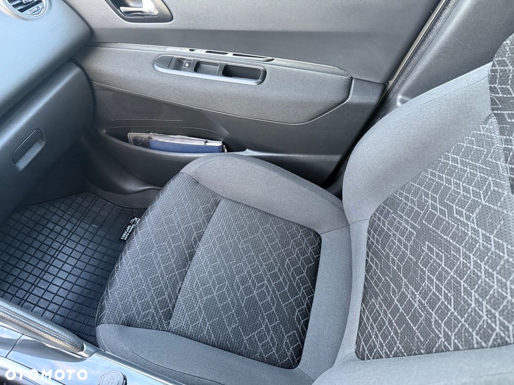 Peugeot 3008 1.6 HDi Style - 23