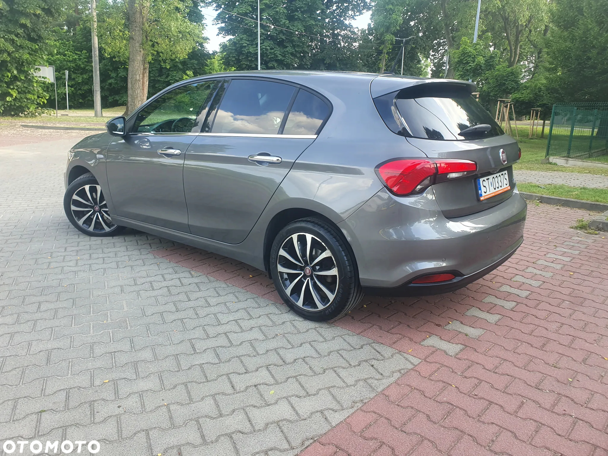Fiat Tipo 1.6 MultiJet 16v Lounge - 29