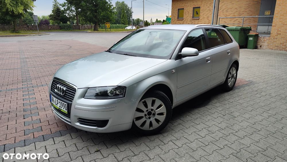 Audi A3 Sportback 1.6 Attraction - 2