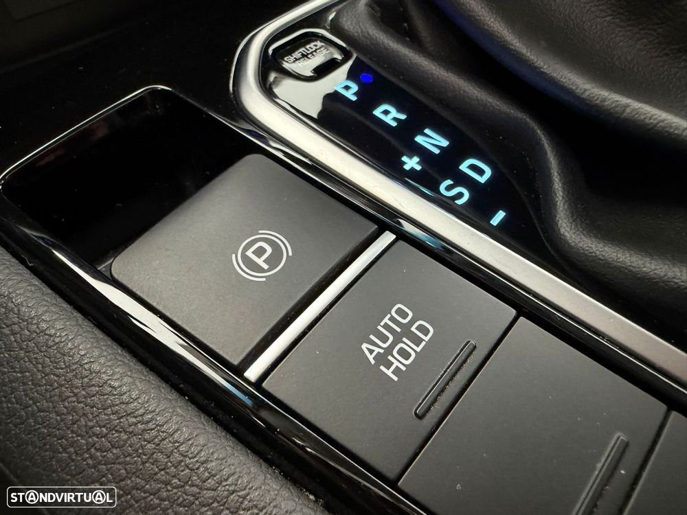 Hyundai Ioniq 1.6 GDI PHEV Tech - 15