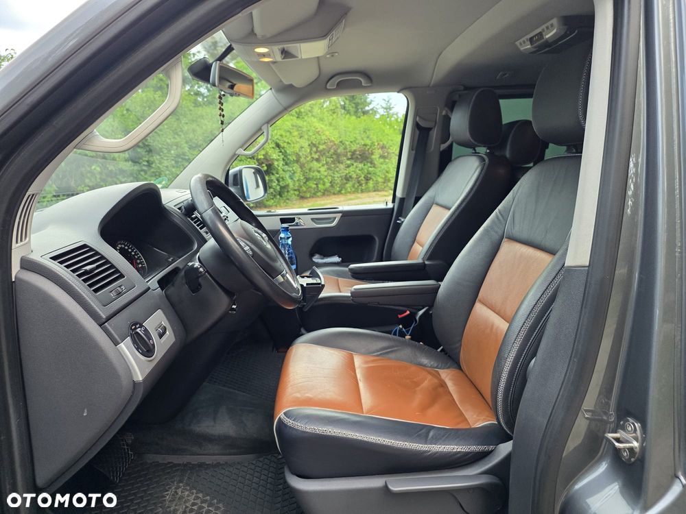 Volkswagen Multivan - 8