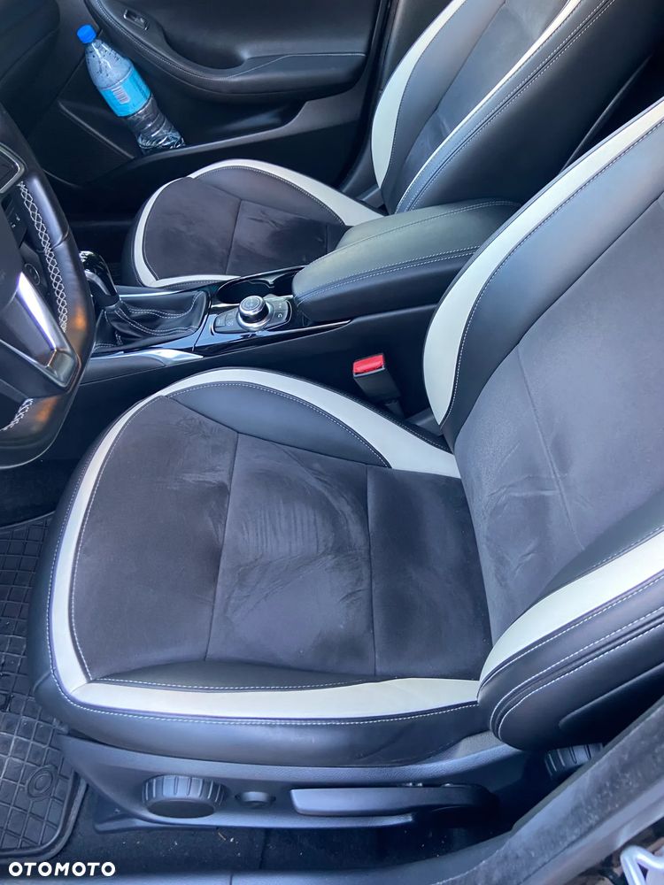 Infiniti Q30 1.5d Premium - 23