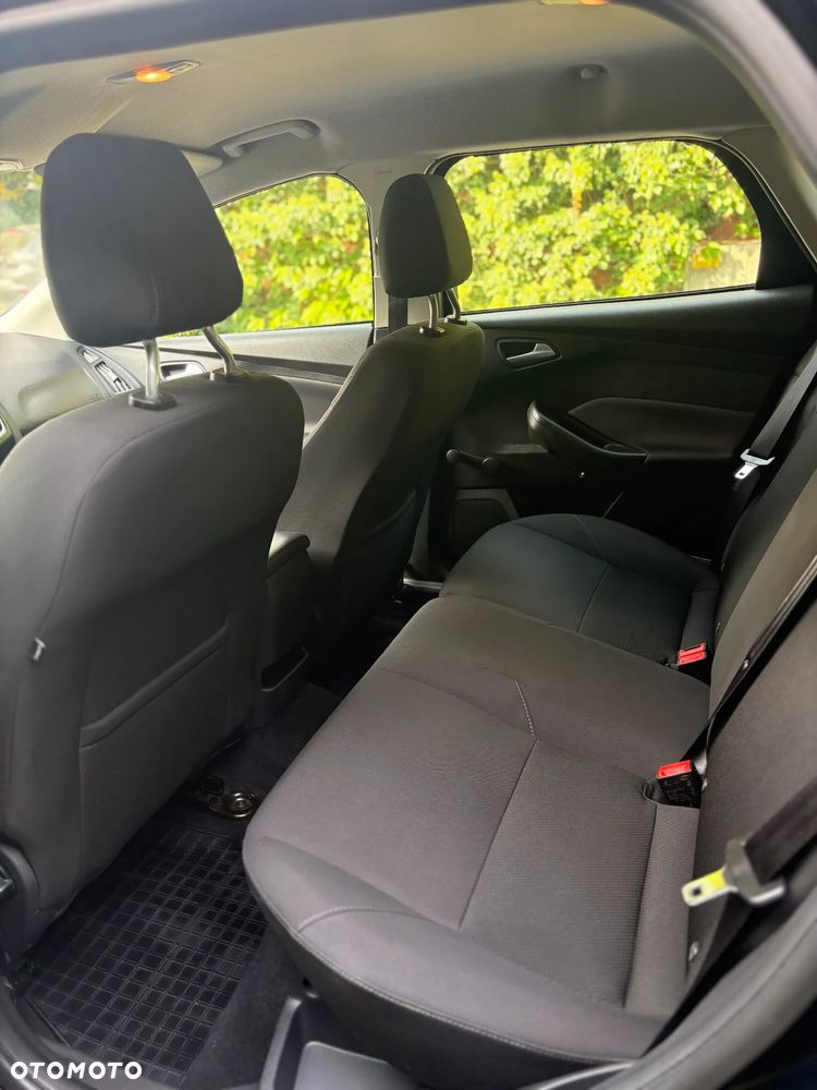 Ford Focus - 10