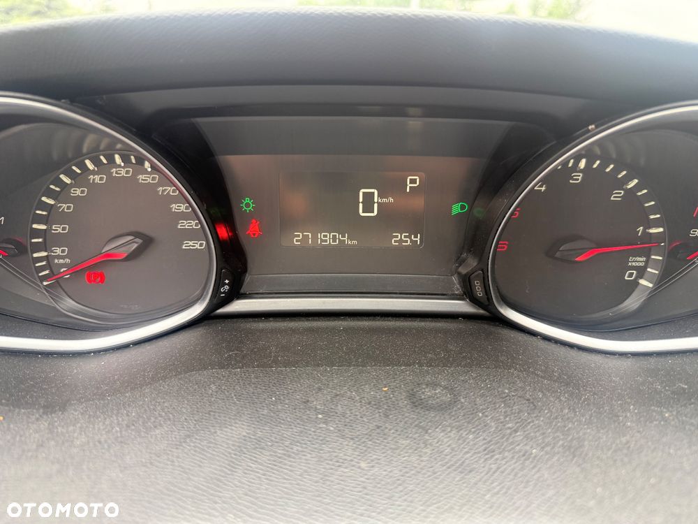 Peugeot 308 BlueHDi 120 EAT6 Stop & Start Allure - 10