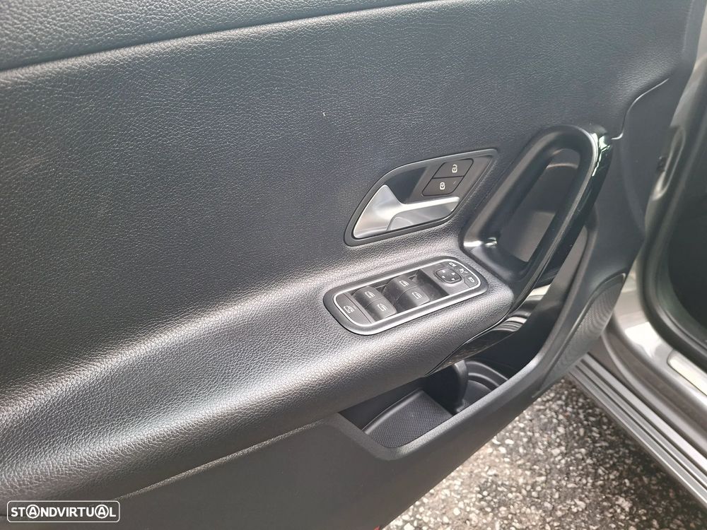 Mercedes-Benz A 180 d 7G-DCT Progressive - 17