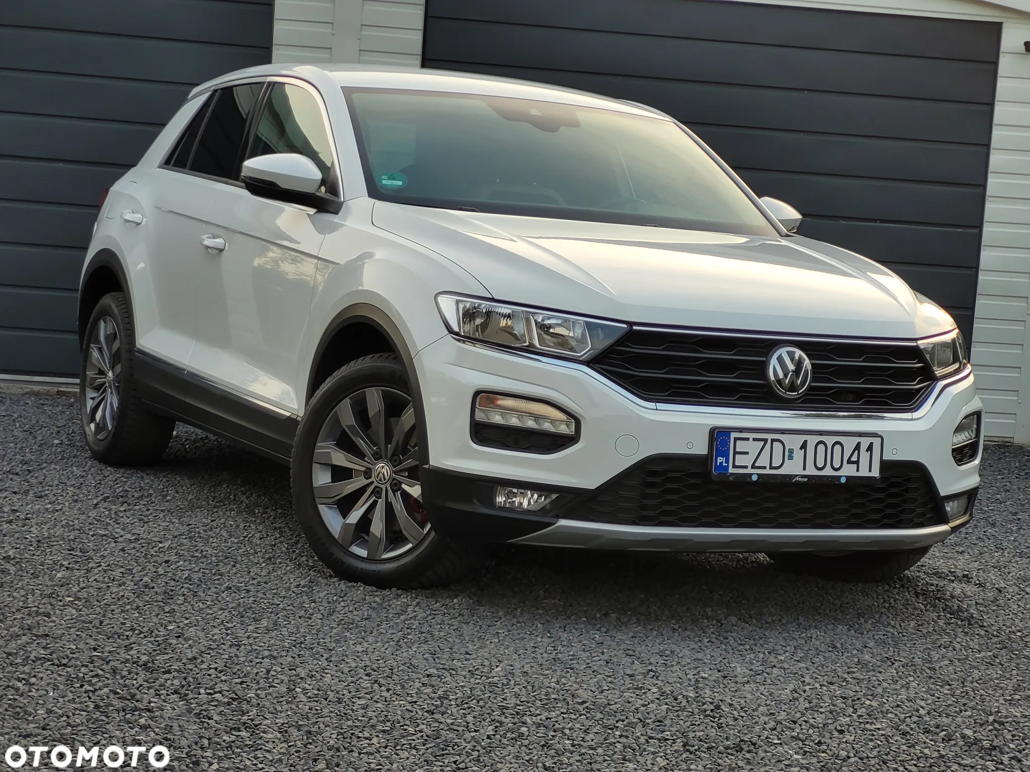 Volkswagen T-Roc - 2