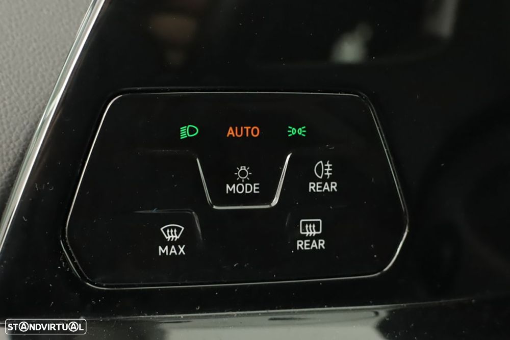 VW Golf 1.0 TSI Life - 18