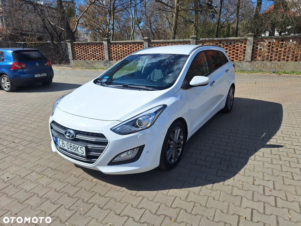 Hyundai i30 1.6 CRDi Premium DCT - 1